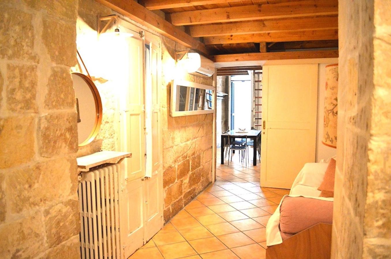 Casa Nei Fiori Di Apartment